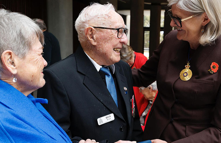 Tea Gardens WWII veteran Roy Day receives medal from Governor-General