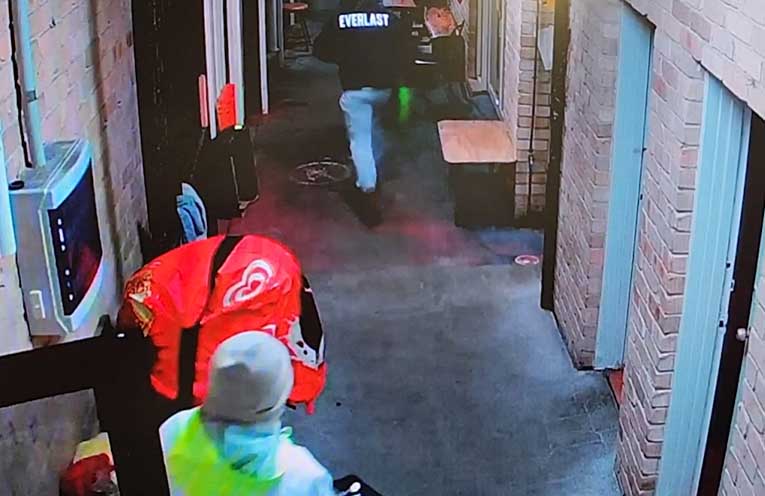 Police appeal for information on Anna Bay armed hold up