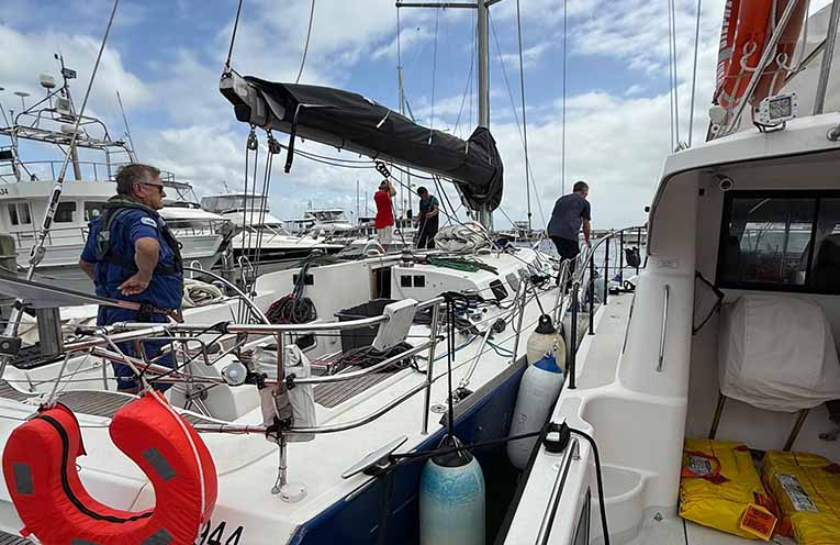 Port Stephens 31 and the disabled yacht at the marina.