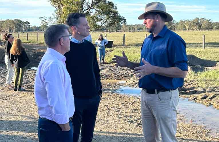 Kemp calls out Premier’s flood recovery comments