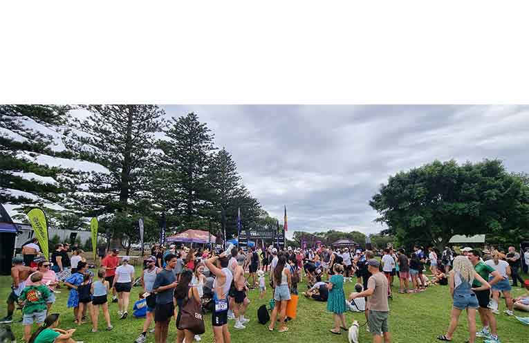 Supporters and contestants crowded around the start/finish line in Providence Bay Park. Photo: Thomas O’Keefe.