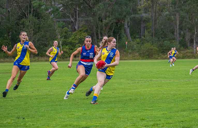 Honours for Nelson Bay AFL’s Charlotte Connick, Annalise Norton and Glenn Waide