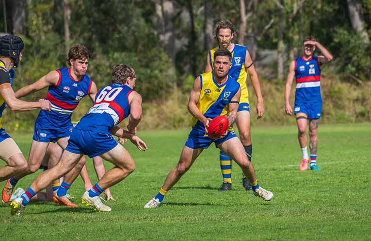 Nelson Bay Marlins sink Bulldogs in AFL Cup thriller